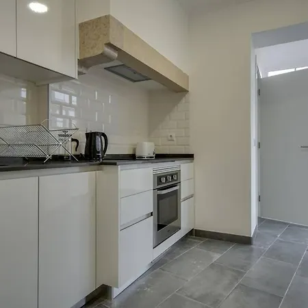 Modern 2 Bedroom In Charming Neighbourhood 아파트