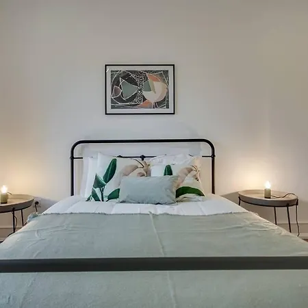 アパート Modern 2 Bedroom In Charming Neighbourhood *
